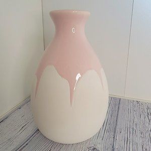 Isaac Mizrahi vase